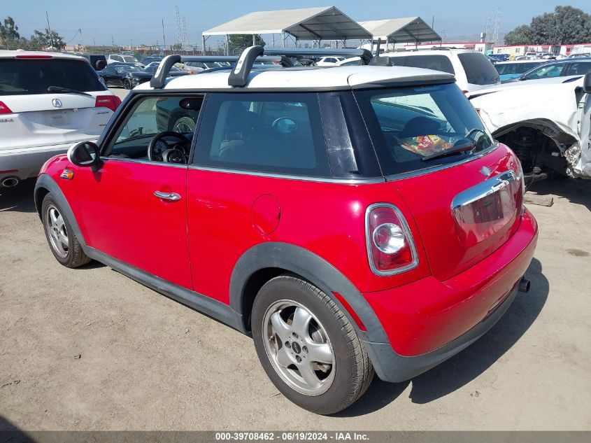 2011 Mini Cooper VIN: WMWSU3C58BT092009 Lot: 39708462