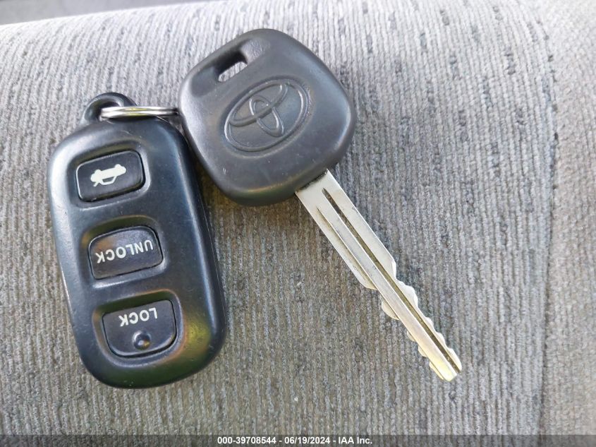 2003 Toyota Camry Xle VIN: 4T1BE32K83U192108 Lot: 39708544