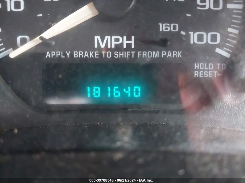 2002 GMC Sierra 1500 C1500 VIN: 2GTEC19W721147904 Lot: 39708546