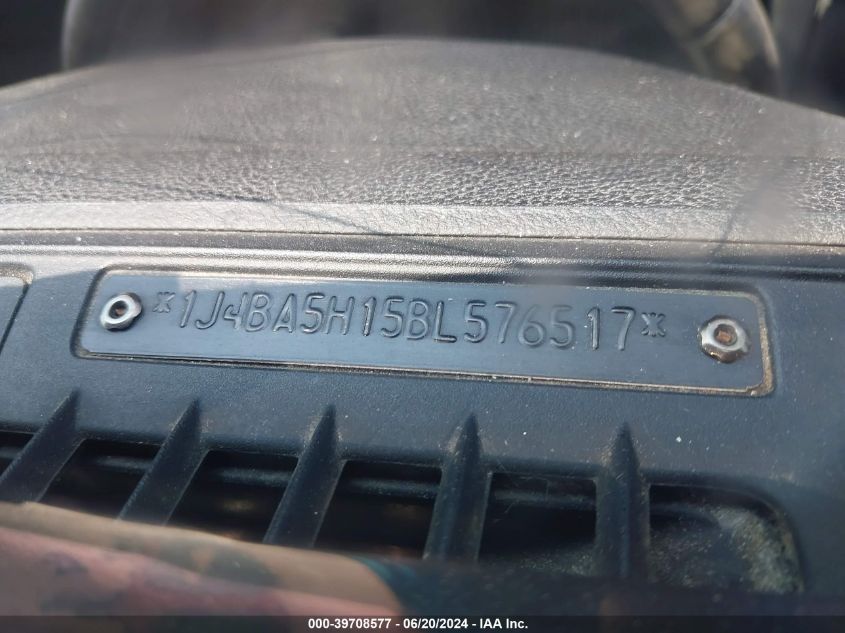 2011 Jeep Wrangler Unlimited Sahara VIN: 1J4BA5H15BL576517 Lot: 39708577