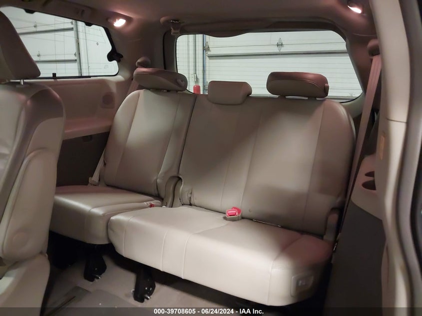 2012 Toyota Sienna Limited V6 7 Passenger VIN: 5TDYK3DC5CS244831 Lot: 39708605