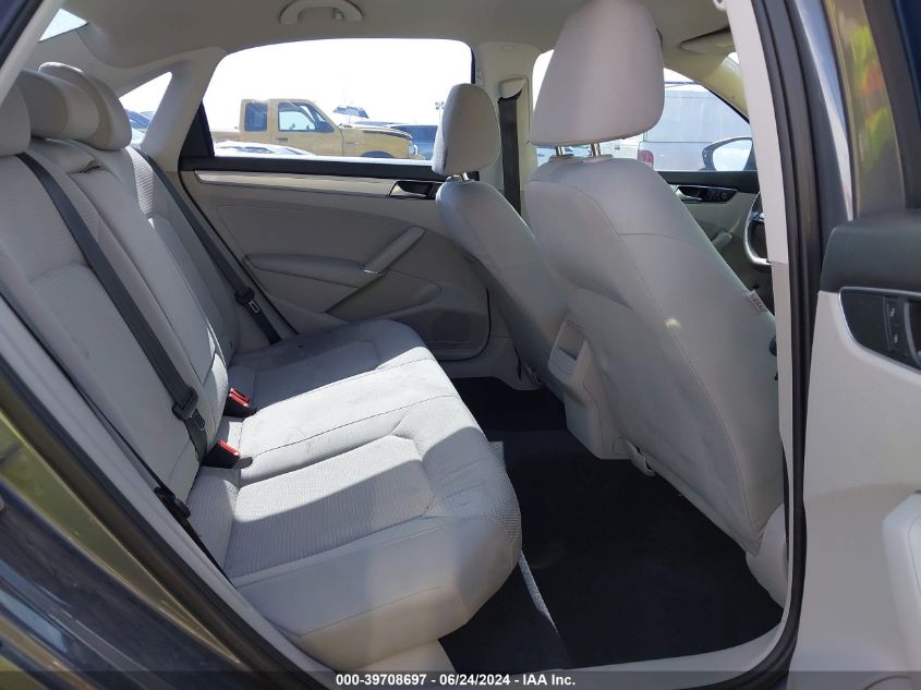 2016 Volkswagen Passat 1.8T S VIN: 1VWAT7A38GC019236 Lot: 39708697