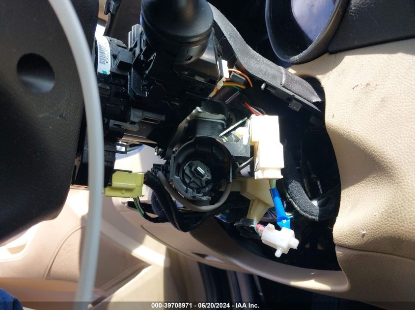 2013 Hyundai Elantra Gls/Limited VIN: 5NPDH4AE2DH297261 Lot: 39708971