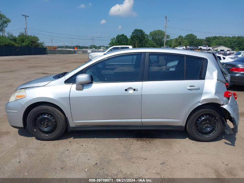 2009 Nissan Versa 1.8S VIN: 3N1BC13E19L401167 Lot: 39709071