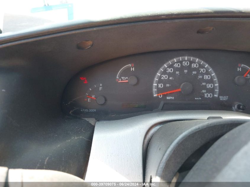 2000 Ford F-150 Xl/Xlt VIN: 1FTZF0727YKA99414 Lot: 39709075