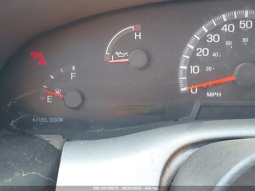 2000 Ford F-150 Xl/Xlt VIN: 1FTZF0727YKA99414 Lot: 39709075