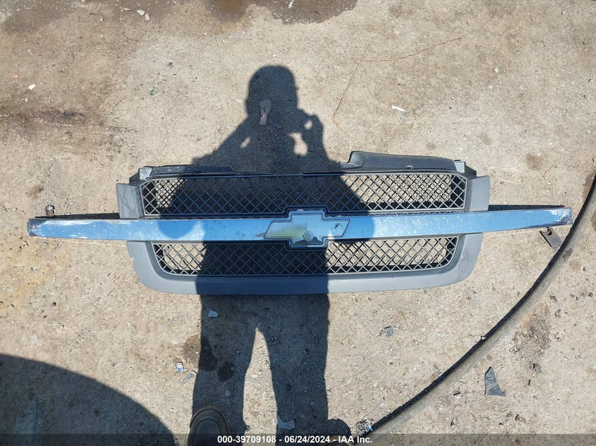 2004 Chevrolet Silverado 1500 Work Truck VIN: 1GCEK14X54Z240790 Lot: 39709108