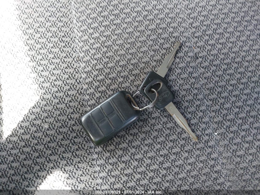 2003 Ford F-250 Lariat/Xl/Xlt VIN: 1FTNX21L73EB97620 Lot: 39709129