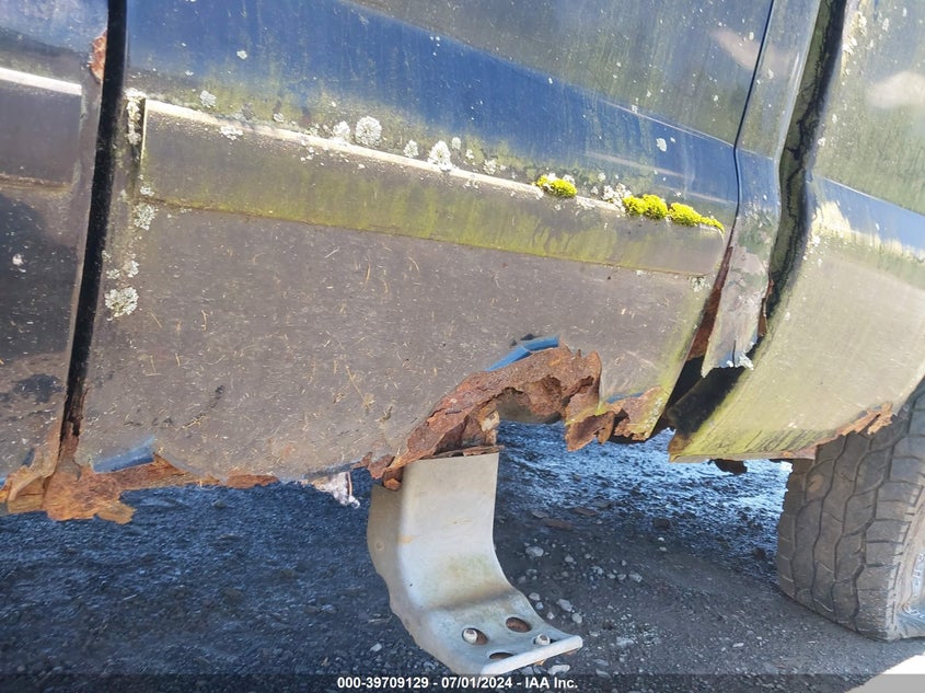 2003 Ford F-250 Lariat/Xl/Xlt VIN: 1FTNX21L73EB97620 Lot: 39709129