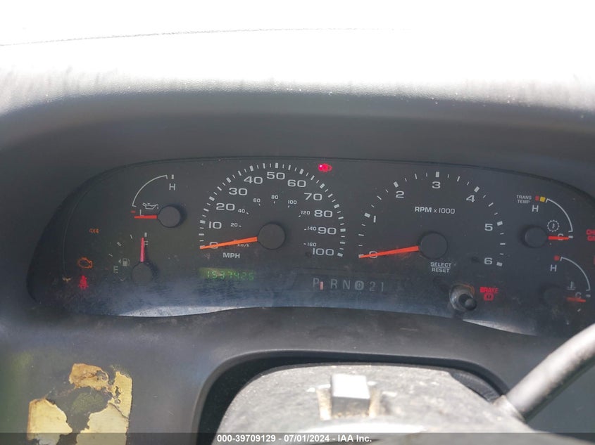 2003 Ford F-250 Lariat/Xl/Xlt VIN: 1FTNX21L73EB97620 Lot: 39709129