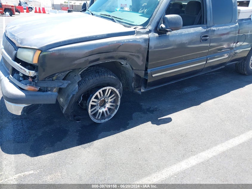 2003 Chevrolet Silverado 1500 Ls VIN: 2GCEC19VX31329993 Lot: 39709158