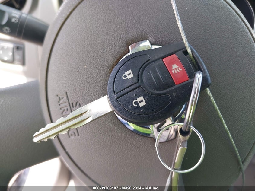 2013 Nissan Versa 1.6 Sv VIN: 3N1CN7AP7DL821367 Lot: 39709187