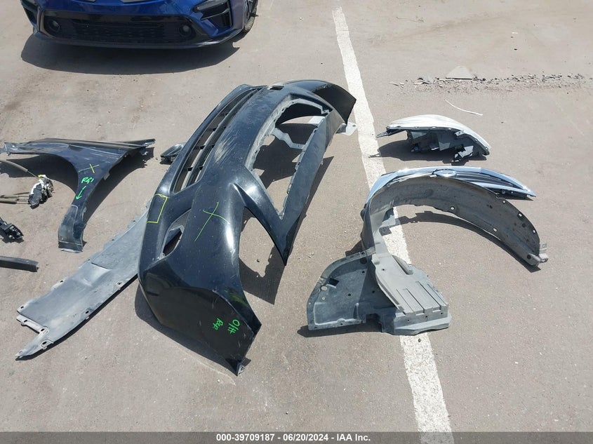 2013 Nissan Versa 1.6 Sv VIN: 3N1CN7AP7DL821367 Lot: 39709187