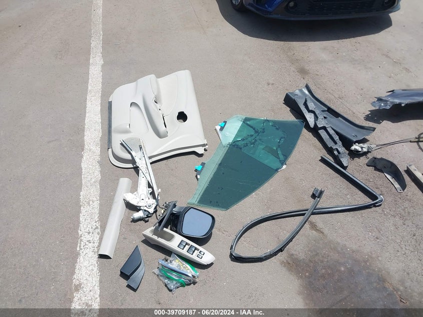 2013 Nissan Versa 1.6 Sv VIN: 3N1CN7AP7DL821367 Lot: 39709187