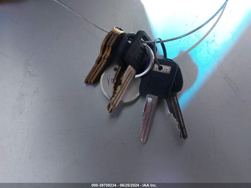 1993 Chevrolet Gmt-400 C2500 VIN: 1GCGC29N2PE167411 Lot: 39709234