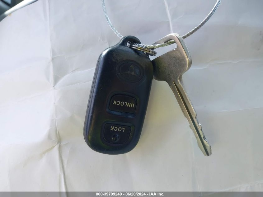 2000 Toyota Camry Le VIN: JT2BG22K3Y0454794 Lot: 39709249