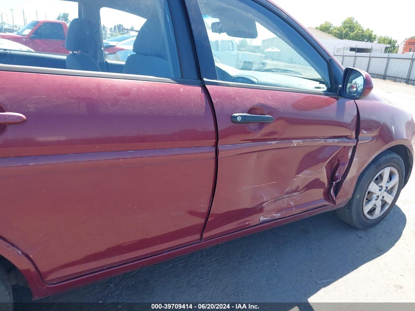 2010 Hyundai Accent Gls VIN: KMHCN4ACXAU425472 Lot: 39709414