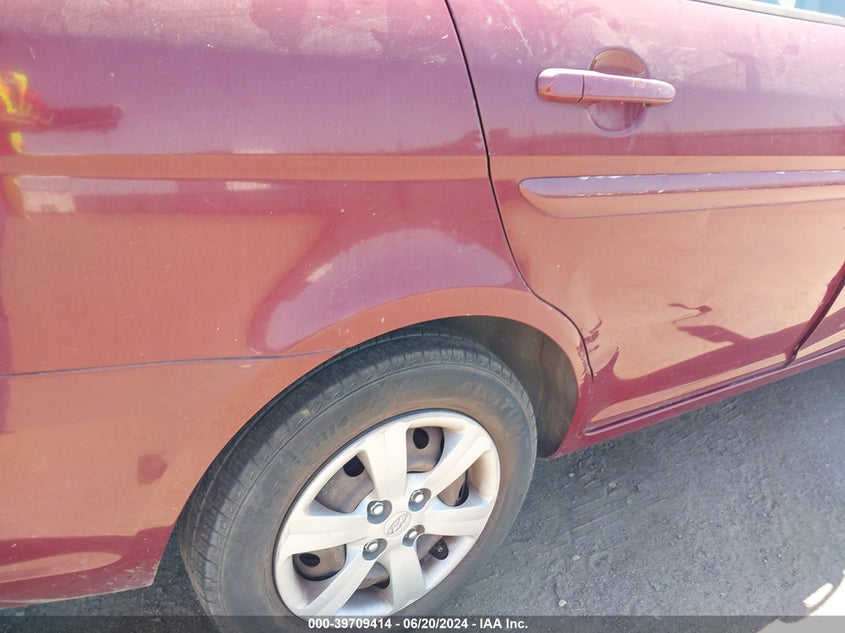 2010 Hyundai Accent Gls VIN: KMHCN4ACXAU425472 Lot: 39709414