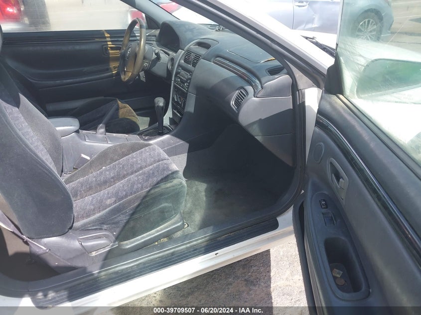 2002 Toyota Camry Solara Se V6 VIN: 2T1CF22P32C548844 Lot: 39709507