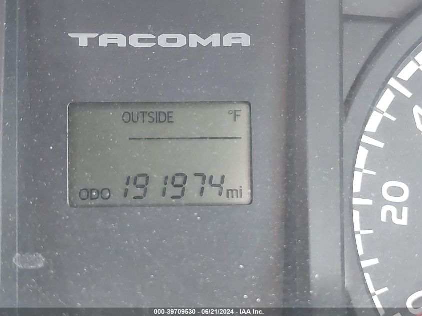2017 Toyota Tacoma Access Cab/Sr/Sr5 VIN: 5TFRX5GN2HX098100 Lot: 39709530