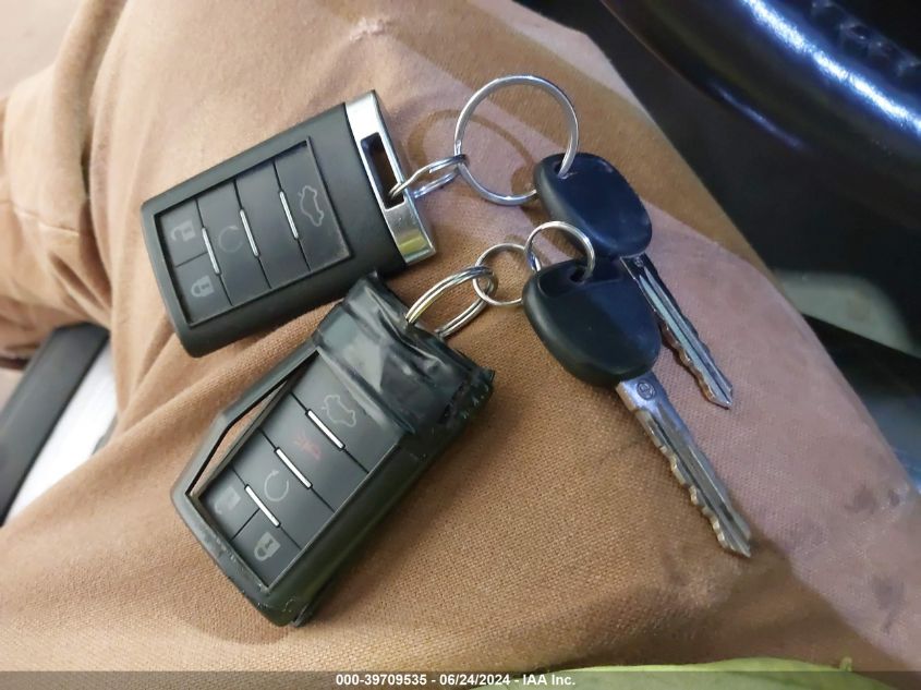 2008 Cadillac Dts 1Sc VIN: 1G6KD57Y78U112470 Lot: 39709535