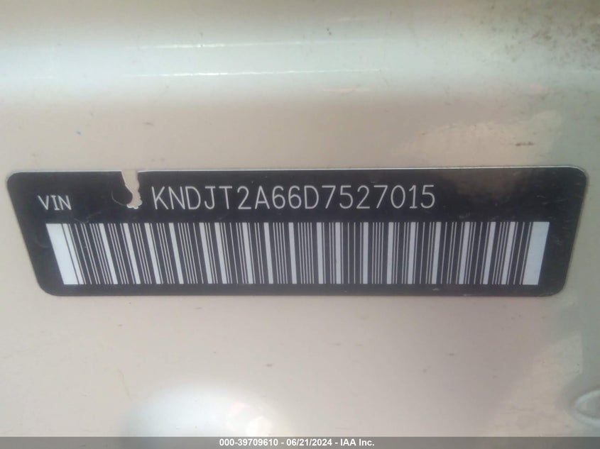 2013 Kia Soul + VIN: KNDJT2A66D7527015 Lot: 39709610