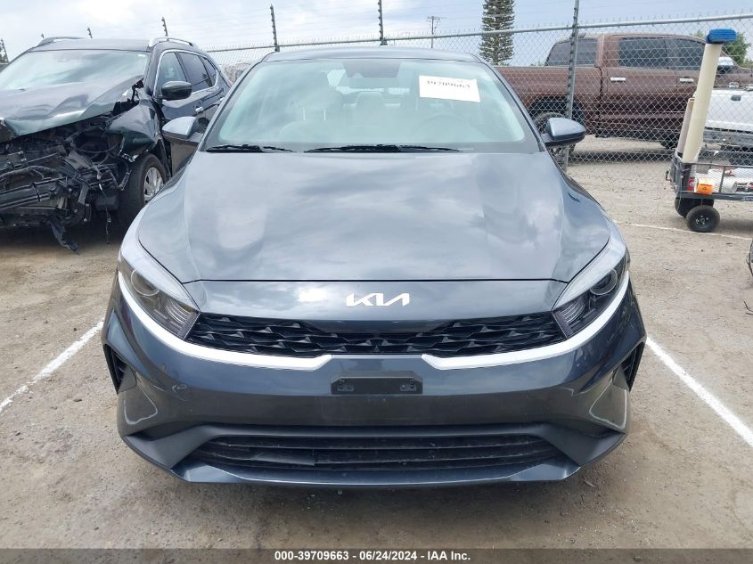 2023 Kia Forte Lxs VIN: 3KPF24AD1PE596511 Lot: 39709663