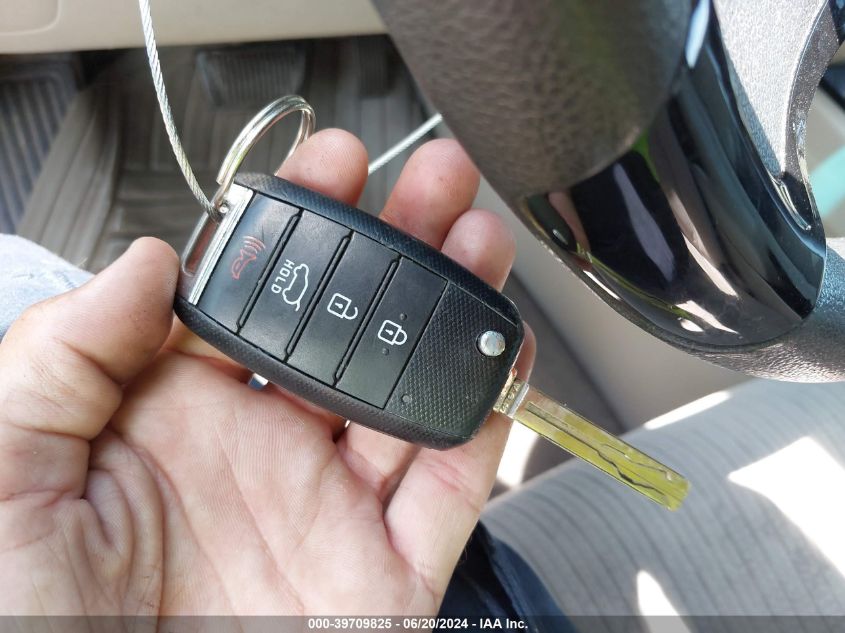 2016 Kia Sedona L VIN: KNDMA5C19G6174558 Lot: 39709825