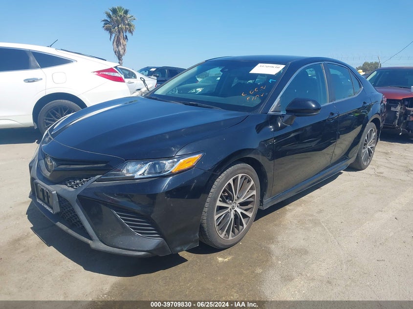 2018 TOYOTA CAMRY SE - 4T1B11HK0JU598968