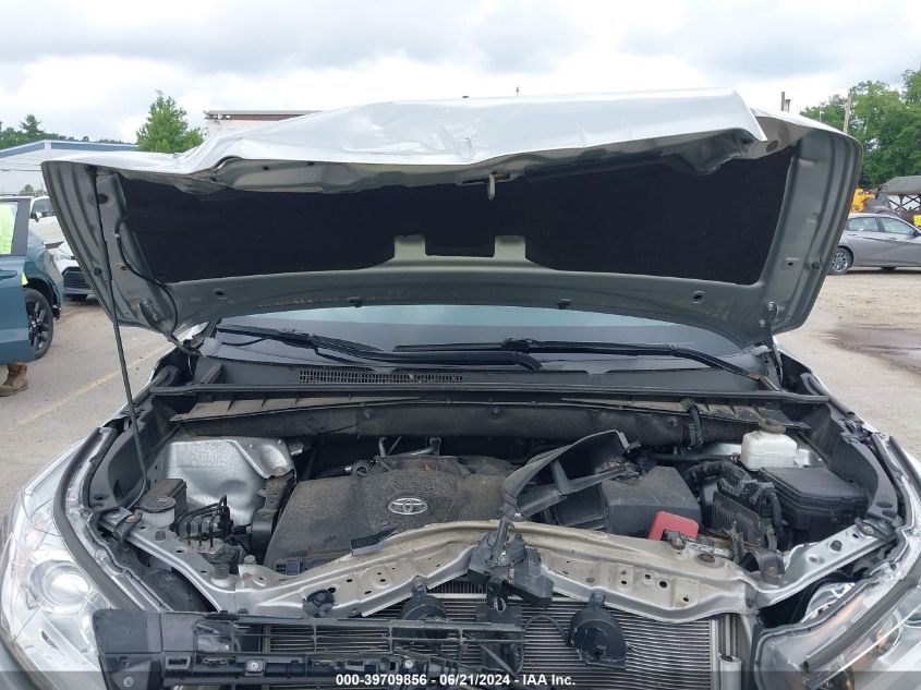 2019 Toyota Highlander Le VIN: 5TDBZRFH4KS995558 Lot: 39709856