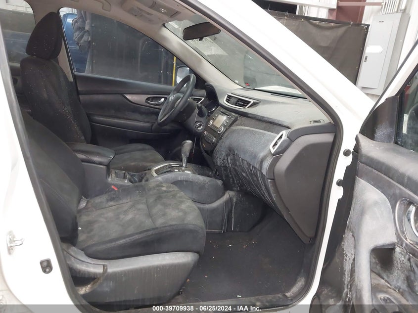 2016 Nissan Rogue S/Sl/Sv VIN: 5N1AT2MN5GC775542 Lot: 39709938