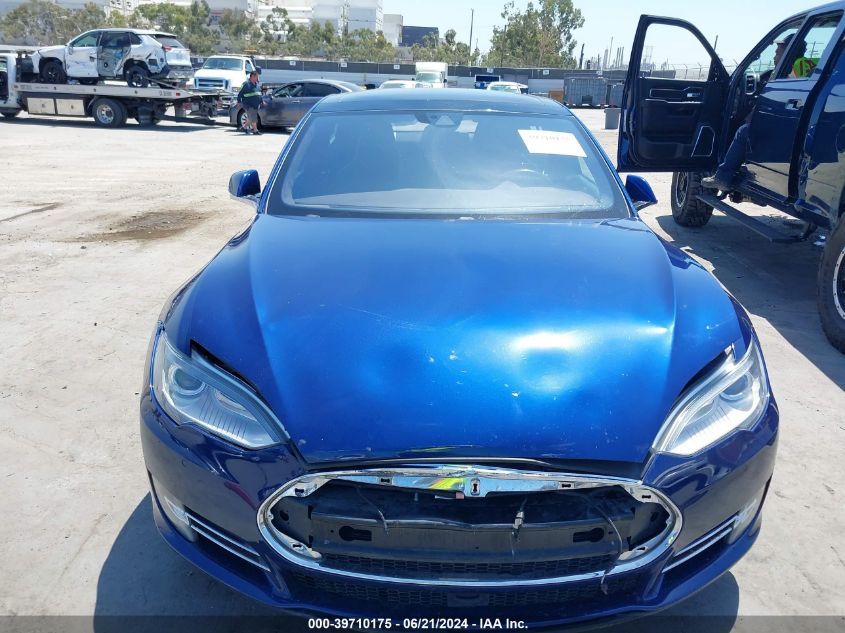 2015 Tesla Model S 70D/85D/P85D VIN: 5YJSA1E22FF113285 Lot: 39710175