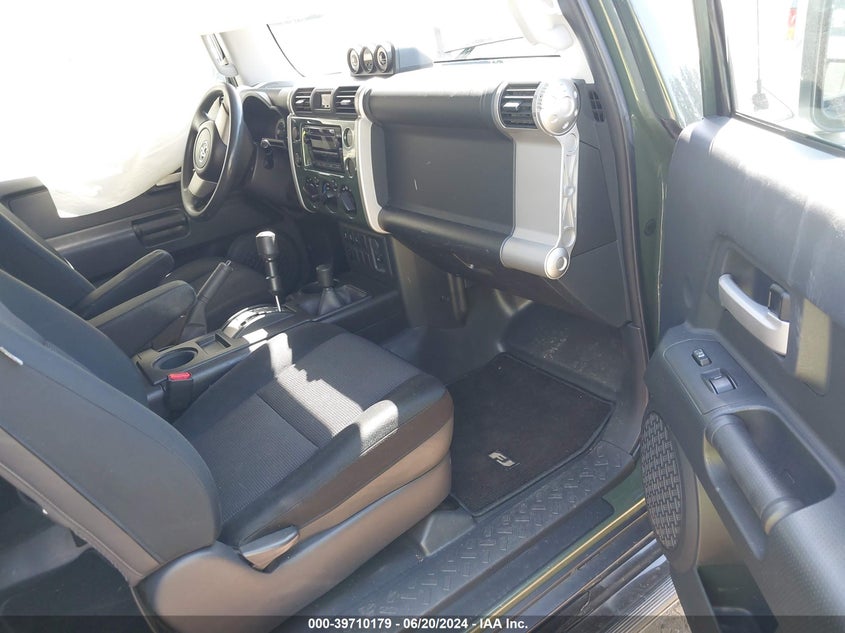 2010 Toyota Fj Cruiser VIN: JTEBU4BF4AK096979 Lot: 39710179