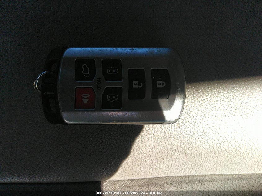 2012 Toyota Sienna Xle 7 Passenger VIN: 5TDDK3DC4CS046966 Lot: 39710187