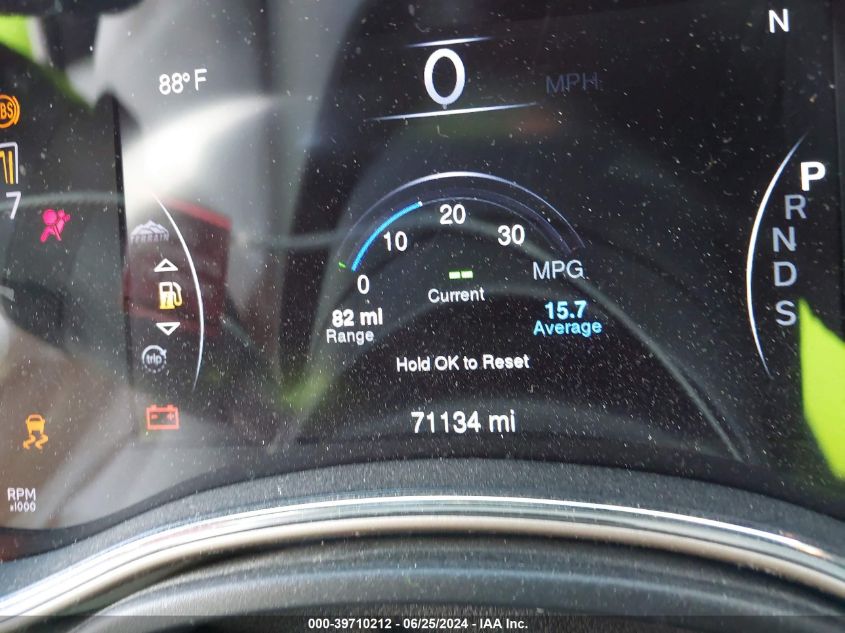 2015 Jeep Grand Cherokee Overland VIN: 1C4RJFCG2FC665831 Lot: 39710212