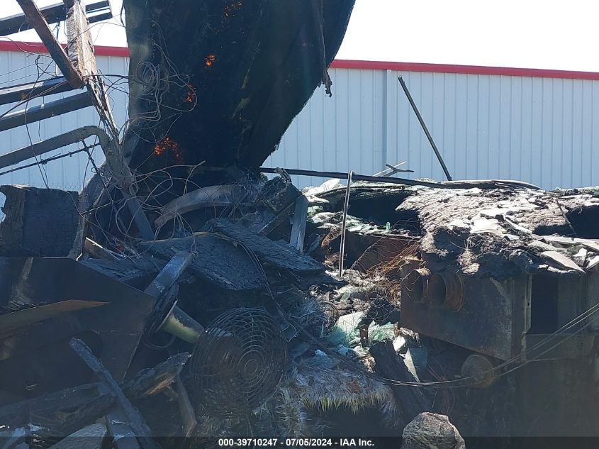 2003 Ford F550 Super Duty Stripped Chass VIN: 1FCNF53S930A03529 Lot: 39710247