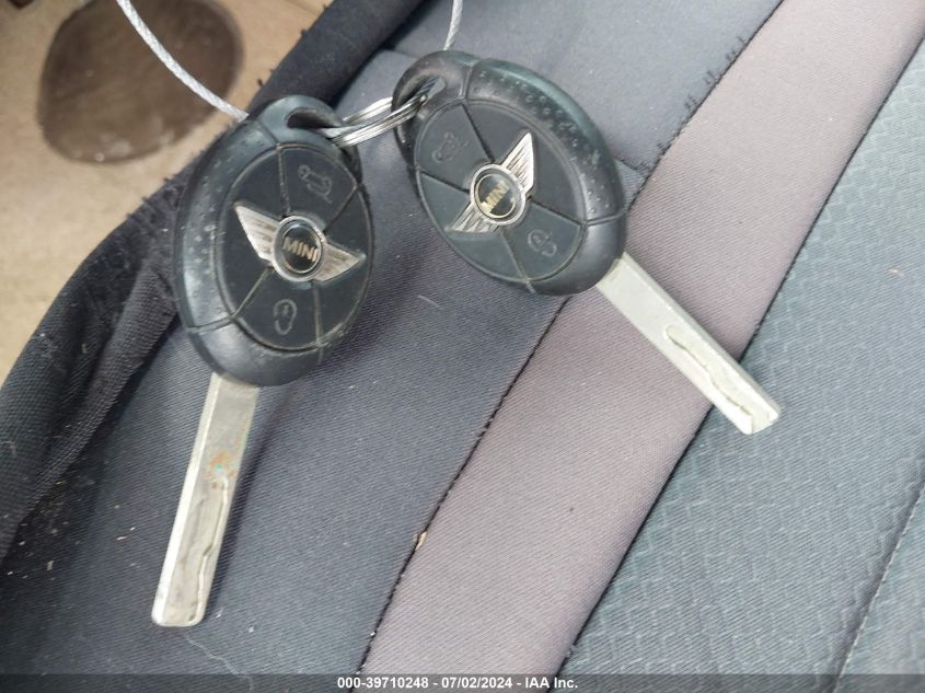 2005 Mini Cooper S VIN: WMWRH33455TF83378 Lot: 39710248