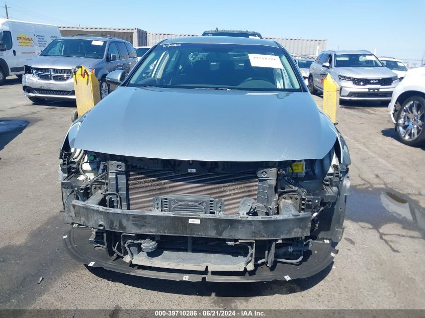 2017 Kia Optima Hybrid VIN: KNAGT4LE8H5015975 Lot: 39710286