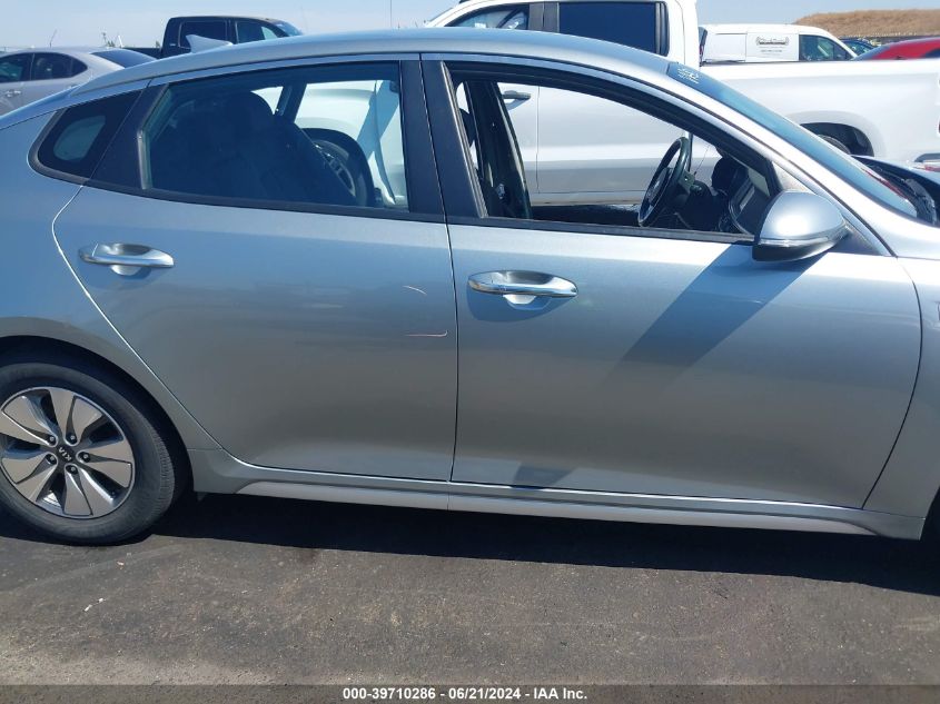 2017 Kia Optima Hybrid VIN: KNAGT4LE8H5015975 Lot: 39710286