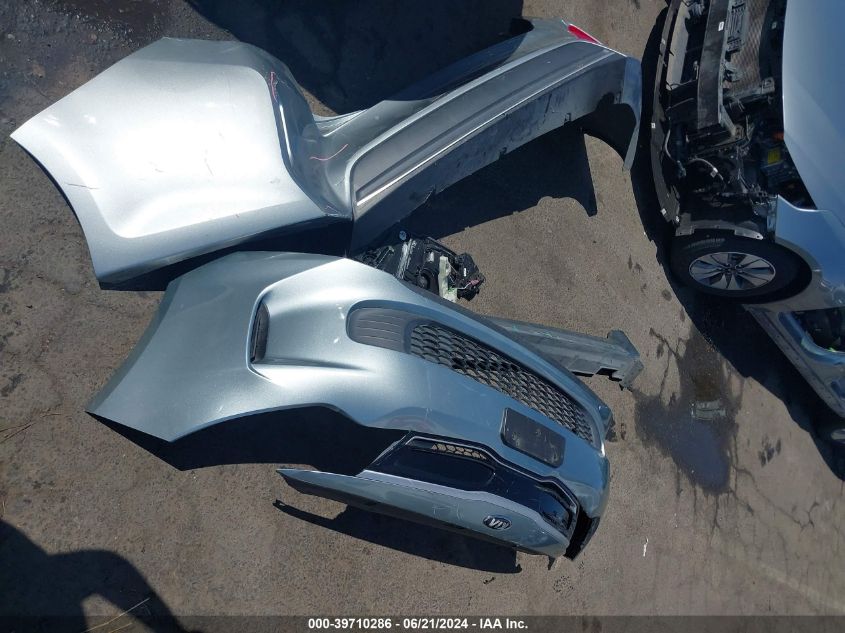 2017 Kia Optima Hybrid VIN: KNAGT4LE8H5015975 Lot: 39710286