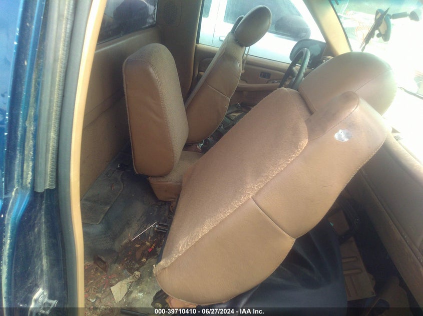 2000 Chevrolet Silverado 1500 VIN: 1GCEC14W5YZ160447 Lot: 39710410