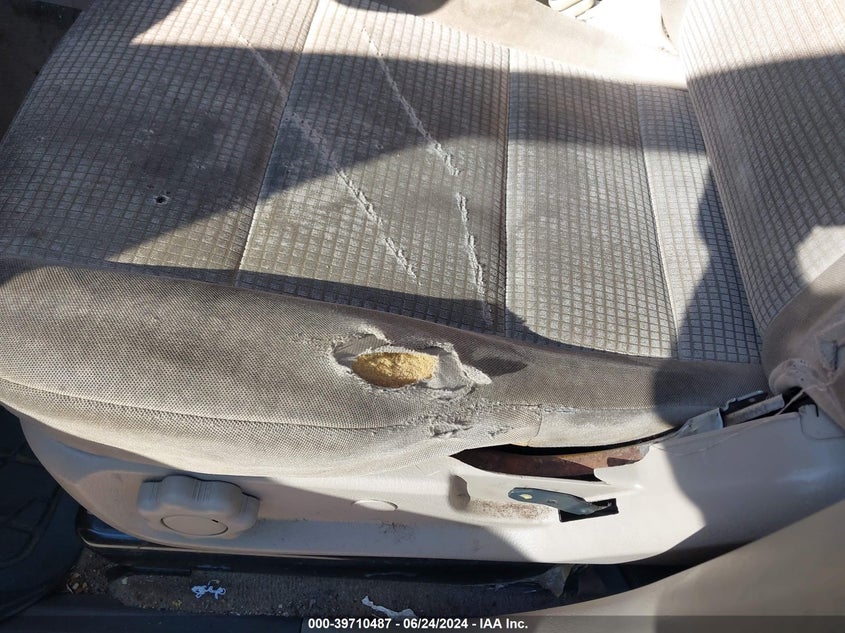 2009 Kia Sorento Lx VIN: KNDJD735695882364 Lot: 39710487