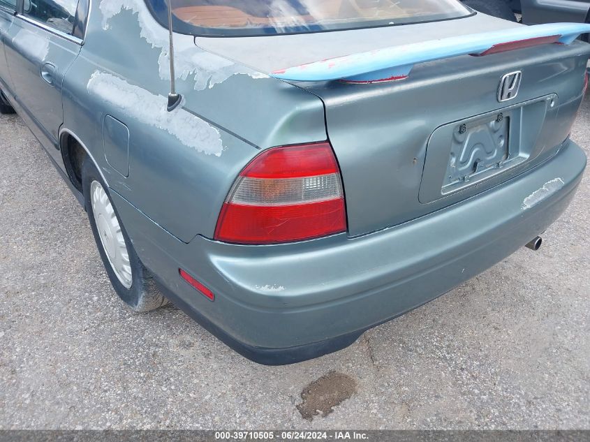 1995 Honda Accord Lx VIN: JHMCD5639SC062447 Lot: 39710505