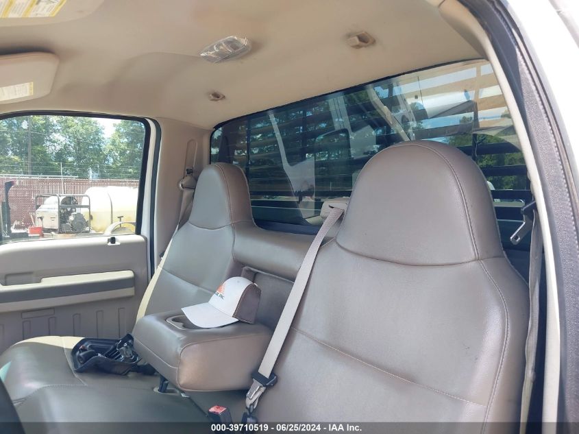 2008 Ford F-350 Xl/Xlt VIN: 1FTWF33R38EB15274 Lot: 39710519