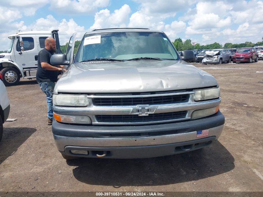 2001 Chevrolet Suburban 1500 Ls VIN: 3GNEC16T81G143139 Lot: 39710531