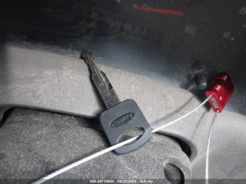 2002 Ford F-250 Lariat/Xl/Xlt VIN: 1FTNX20LX2EA15876 Lot: 39710640