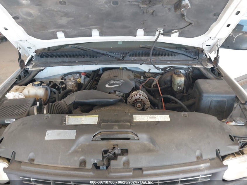 2001 Chevrolet Silverado 1500 C1500 VIN: 2GCEC19T811360512 Lot: 39710700