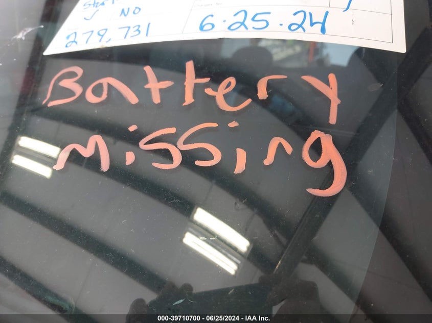 2001 Chevrolet Silverado 1500 C1500 VIN: 2GCEC19T811360512 Lot: 39710700