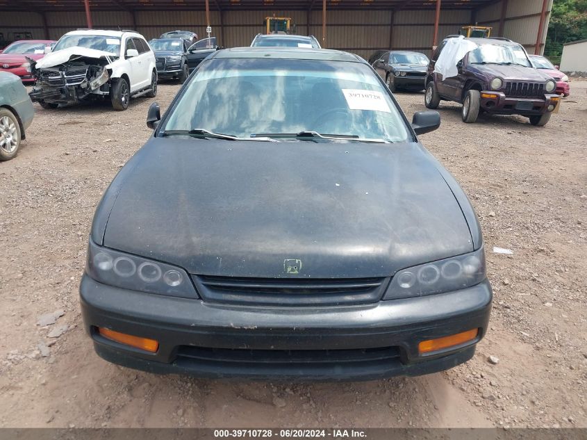1995 Honda Accord Ex VIN: 1HGCD5568SA110255 Lot: 39710728