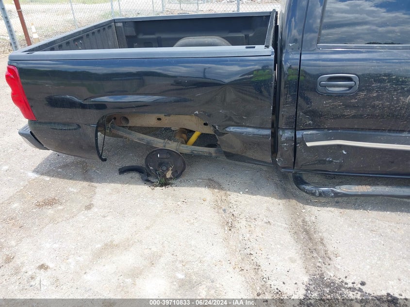 2005 Chevrolet Silverado 1500 Ls VIN: 2GCEC13TX51189258 Lot: 39710833